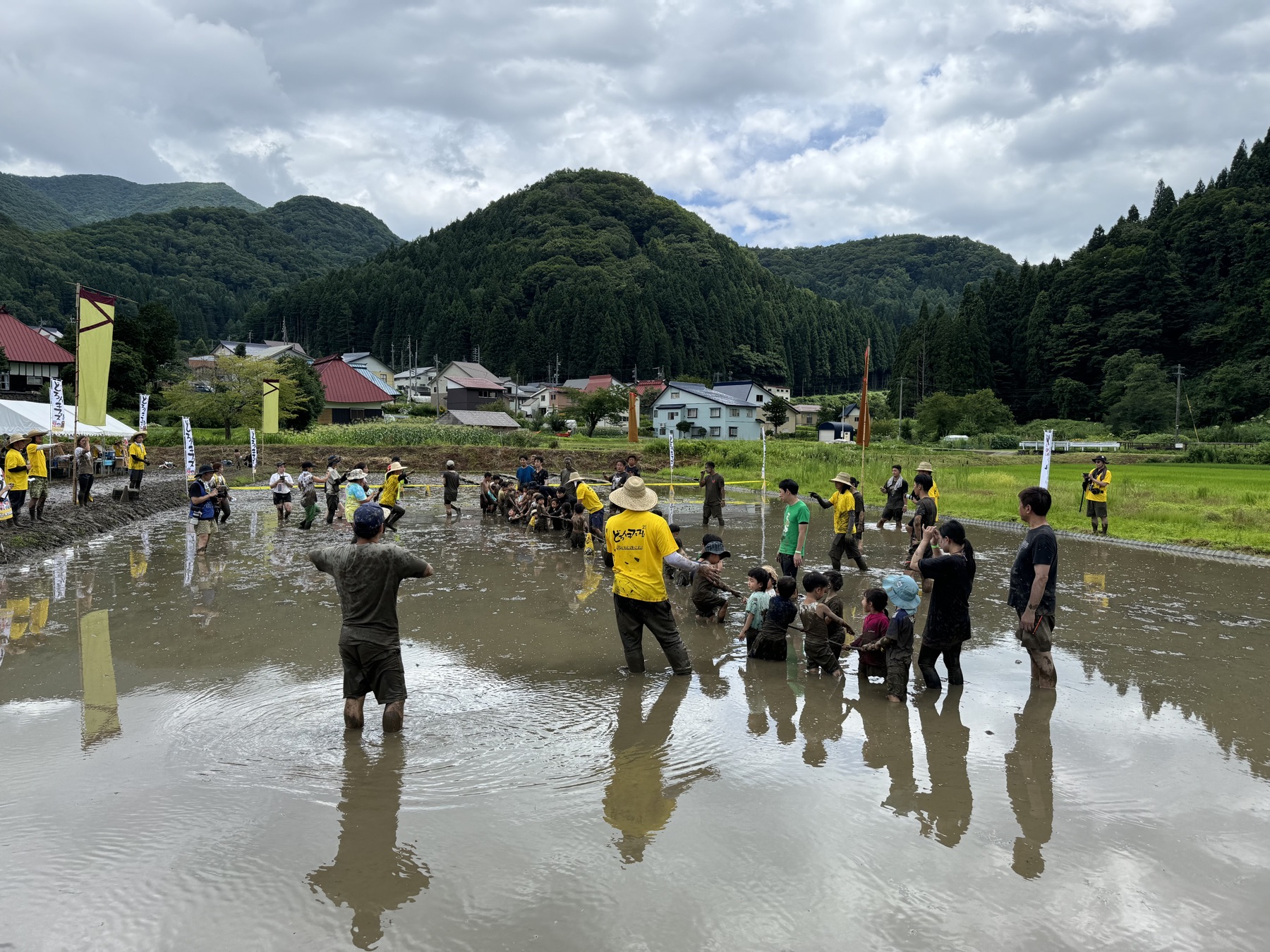 どろん子フェス 田んぼ会場の全景